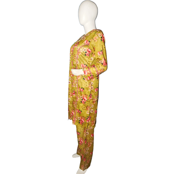Sapphire Premium Stitched Lawn Suit – Printed Design